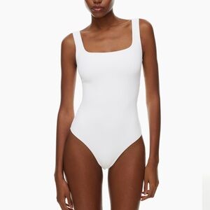 Aritzia Babaton Contour Squareneck Bodysuit White Size Small